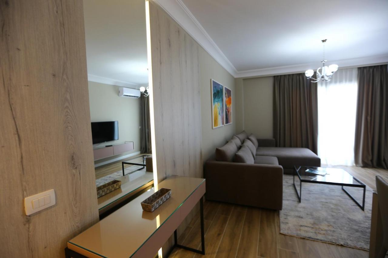 Blissful Apartments Sarandë エクステリア 写真