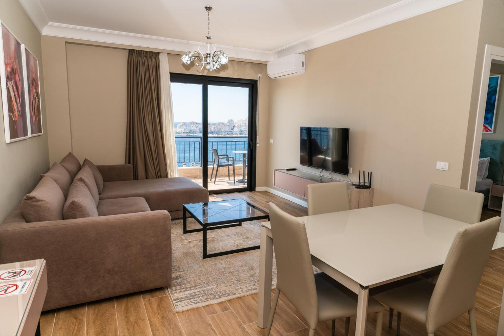 Blissful Apartments Sarandë エクステリア 写真