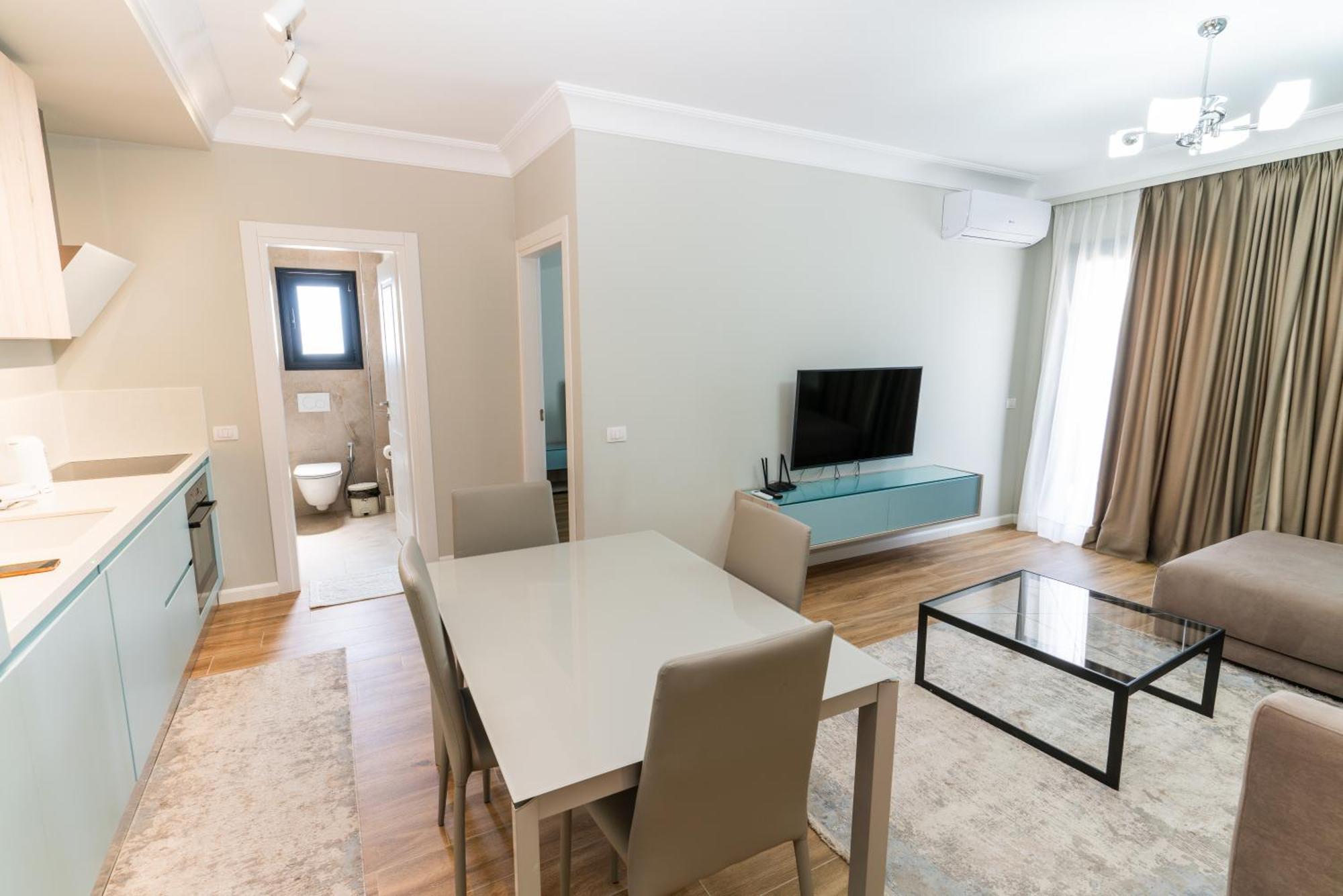 Blissful Apartments Sarandë エクステリア 写真